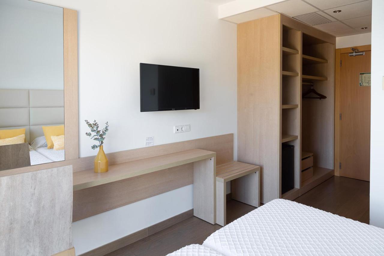 Hostal La Cigueena Portinatx Extérieur photo