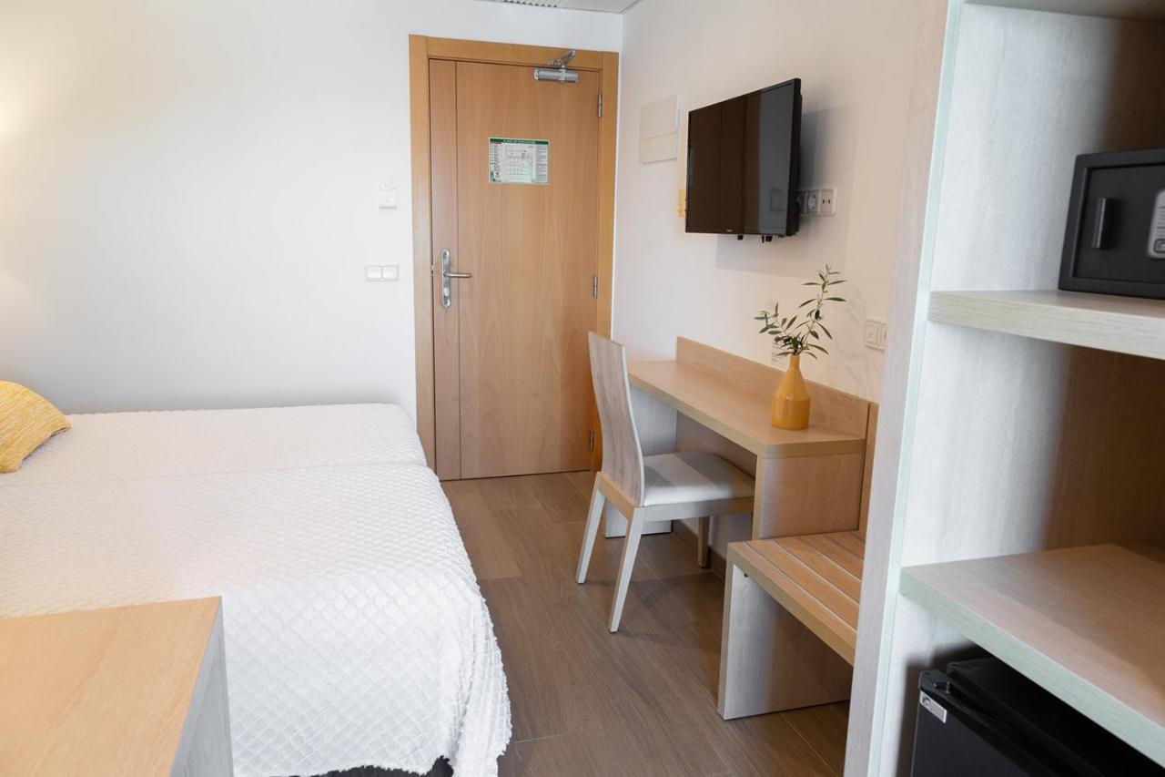Hostal La Cigueena Portinatx Extérieur photo